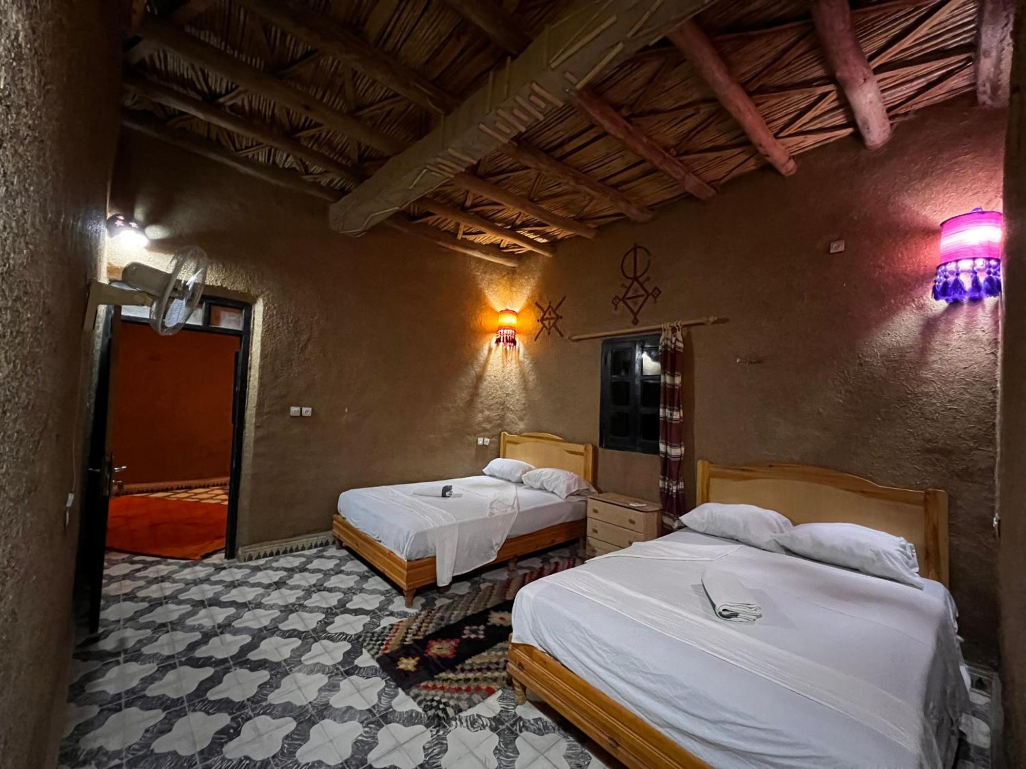 Hotel Camping Les Roses Des Dunes & Piscine 梅尔祖卡 外观 照片