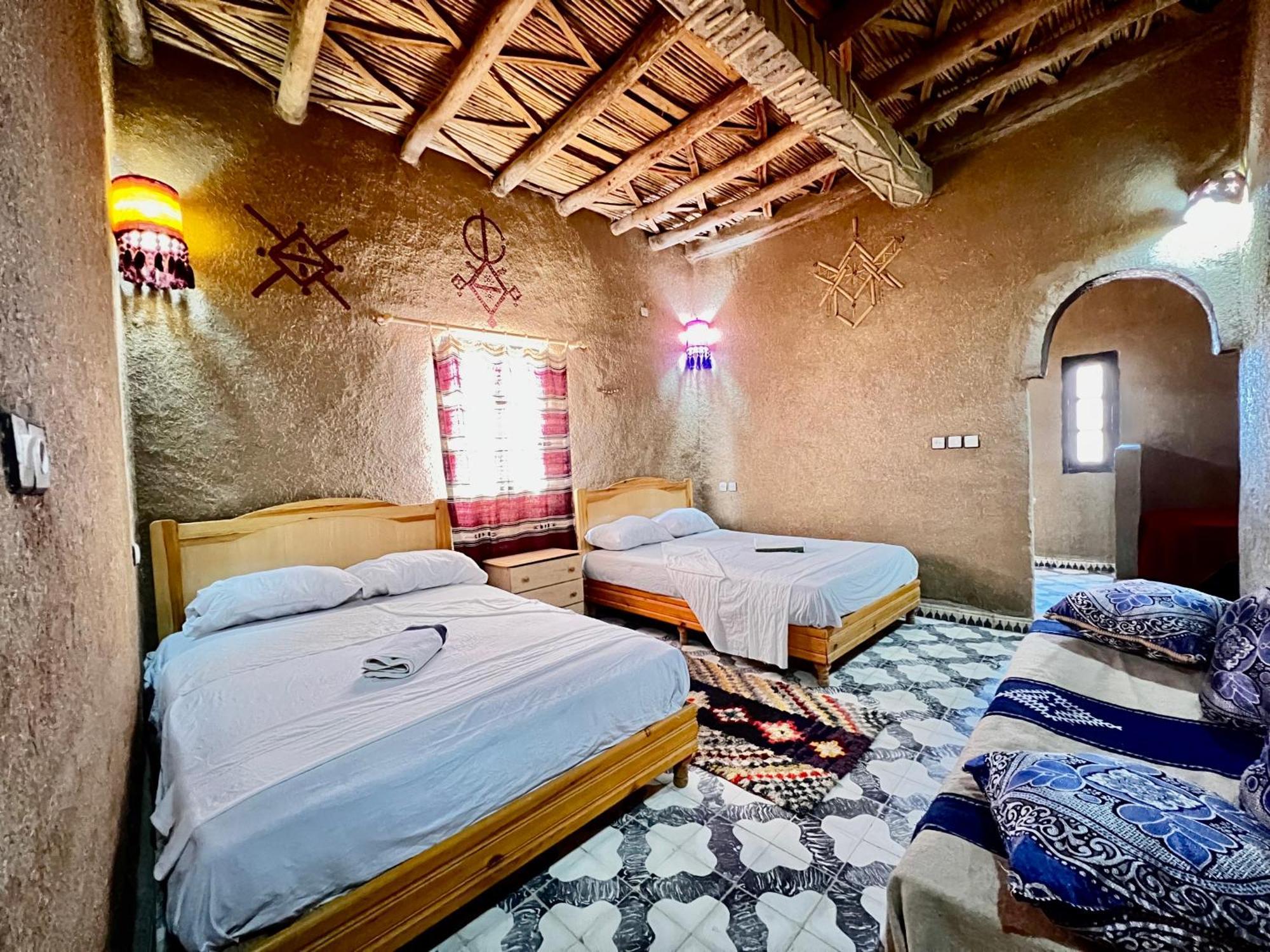 Hotel Camping Les Roses Des Dunes & Piscine 梅尔祖卡 外观 照片