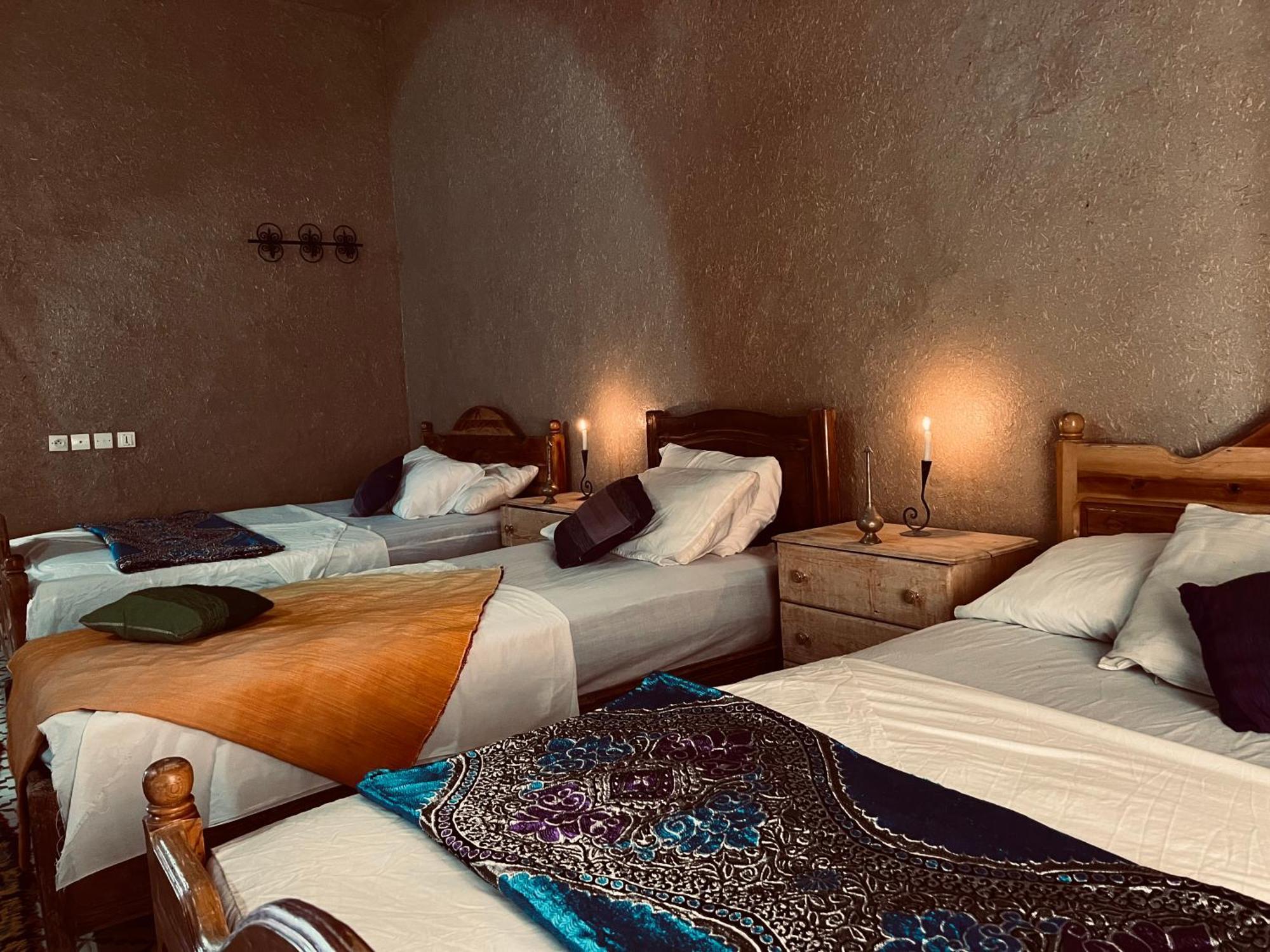 Hotel Camping Les Roses Des Dunes & Piscine 梅尔祖卡 外观 照片
