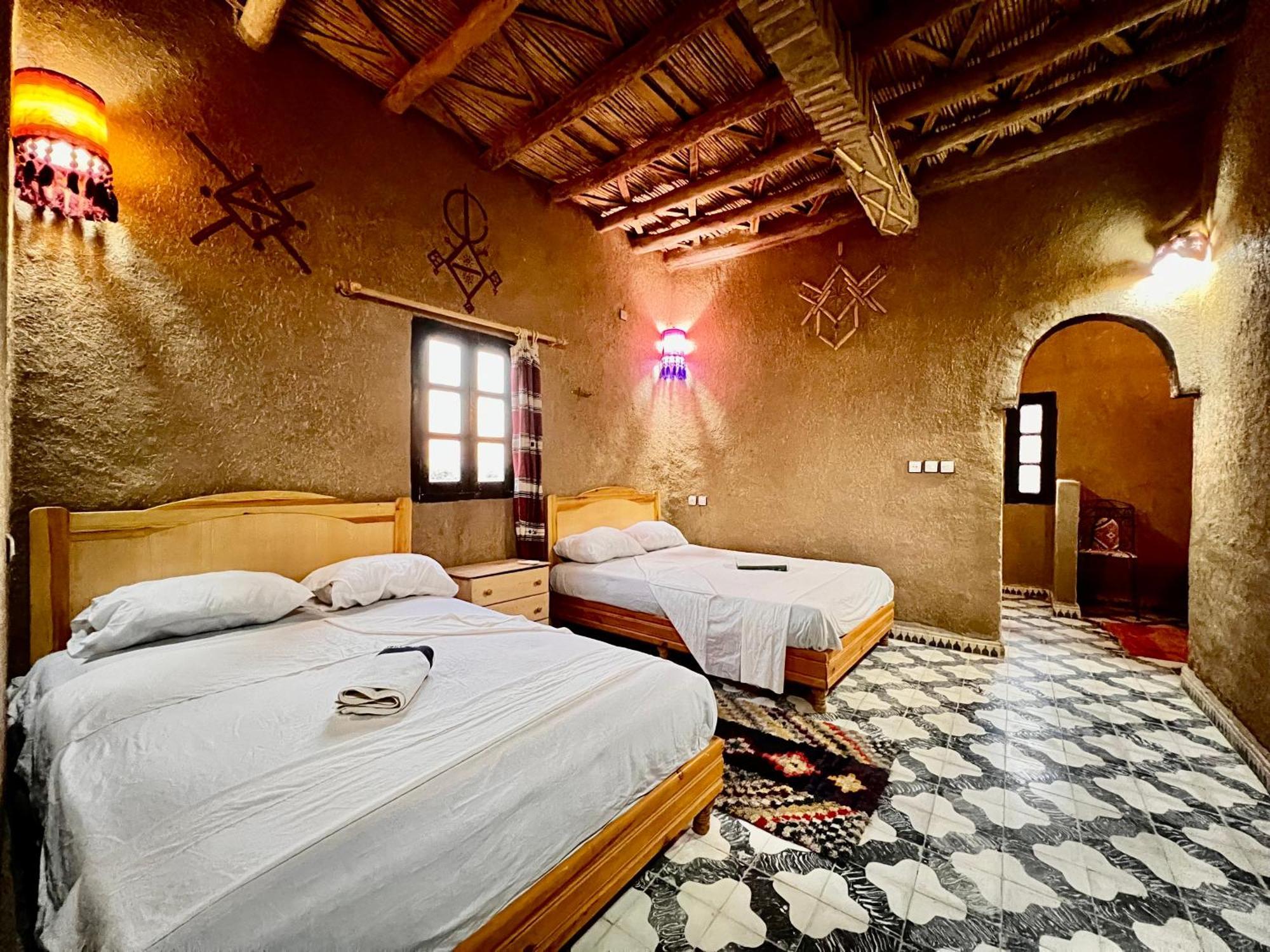 Hotel Camping Les Roses Des Dunes & Piscine 梅尔祖卡 外观 照片