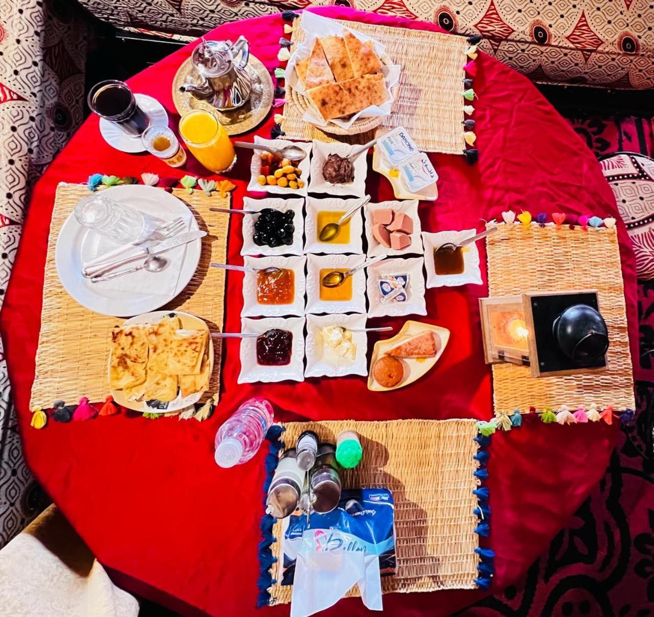 Hotel Camping Les Roses Des Dunes & Piscine 梅尔祖卡 外观 照片